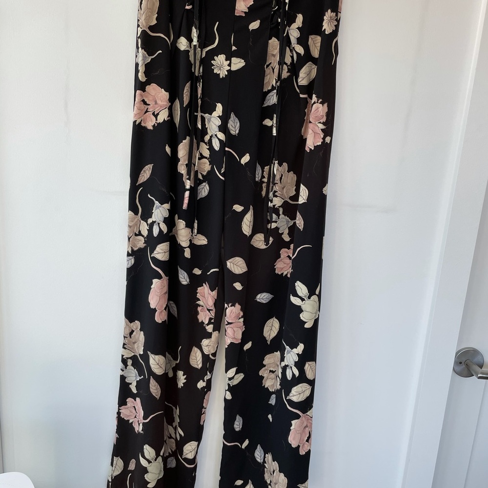 Floral flowy Lost & wander pants. Size medium
